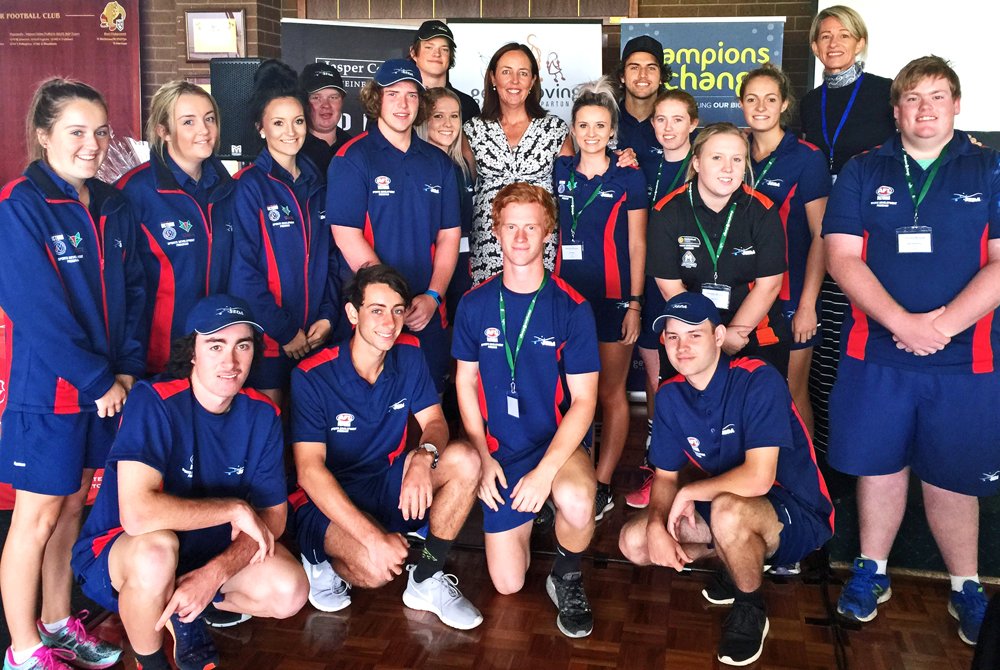 Midnight_BBall's tweet photo. Amazing SEDA students with uber inspiring LIZ ELLIS and moi at #Champs4Change16

SPORT CHANGES LIVES
@LizzyLegsEllis https://t.co/Yik3EBgXXY
