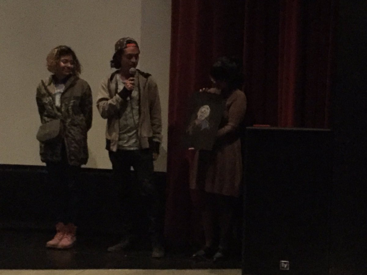 DOQUMENTAmx's tweet photo. #Bectta y @charojrjr dan la bienvenida a los documentalerxs en este #DocuDeMedianoche 👏🏻 https://t.co/79hpvlXdt6