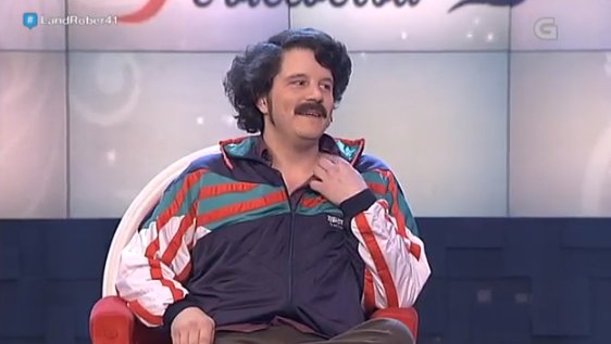 crtvg's tweet photo. Bo día! Poñémoslle bo humor ao xoves cos mellores momentos de @LandRoberTVG! https://t.co/KQIMFHBPLT #ÁCarta https://t.co/SNCLP2fld8