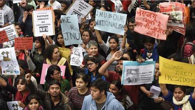 _GoViral's tweet photo. JNU breaks into protest rap to celebrate #Kanhaiya's bail https://t.co/v8F3ux9fem #JNUStandoff #JNURow @dubsharma https://t.co/3fT9nRiU5F