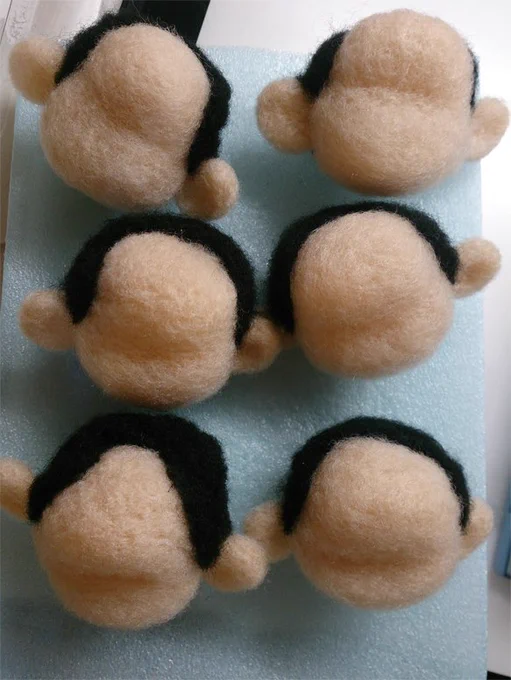 ちなみに、髪の毛つく前、みんな斉藤さんだった 