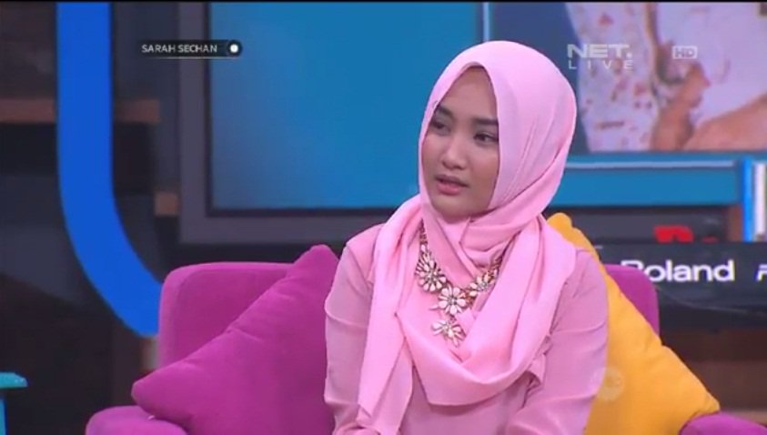 FatinisticPaluu's tweet photo. keseruan @FatinSL di @SarahSechan_NET #FatinAtSarahSechan_NET https://t.co/XLrqdPNXcp