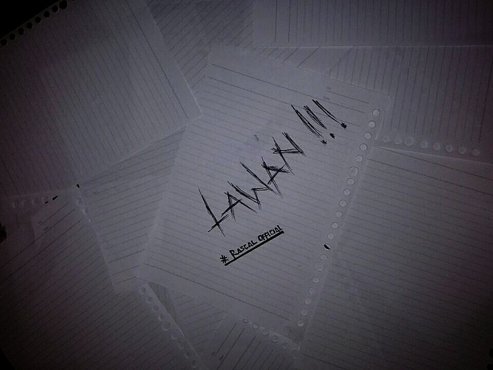 Perlawanan tanpa senjata melalui kertas,penah di dampingi musik keras sbagai genderang perang dgn teriakan emosi  !!