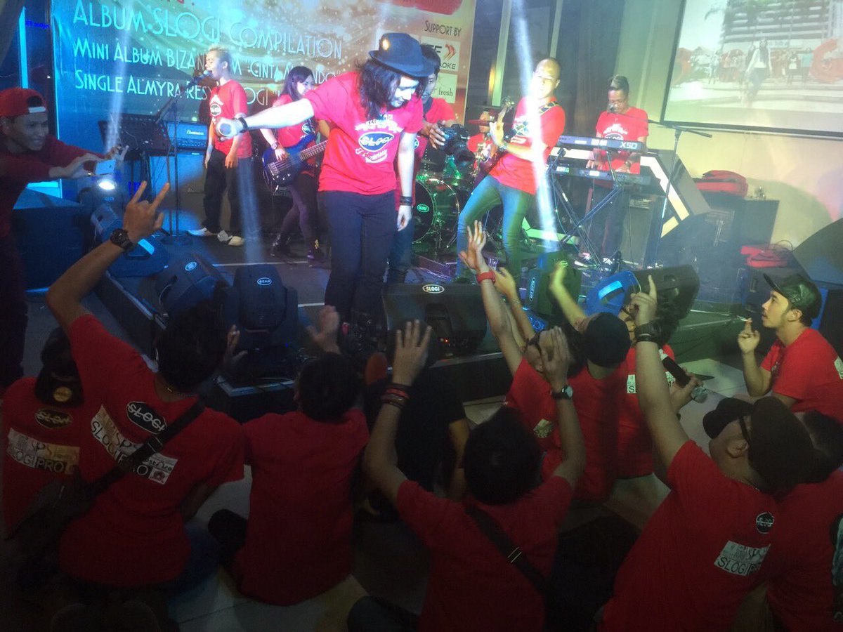 Liat stage itu rasa nya Amazing