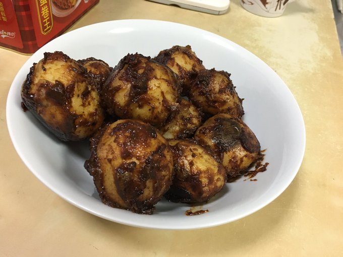 [飯テロ] 今夜の食事は:香港風手羽中のコーラ煮と福島風の味噌かんぷら  w 