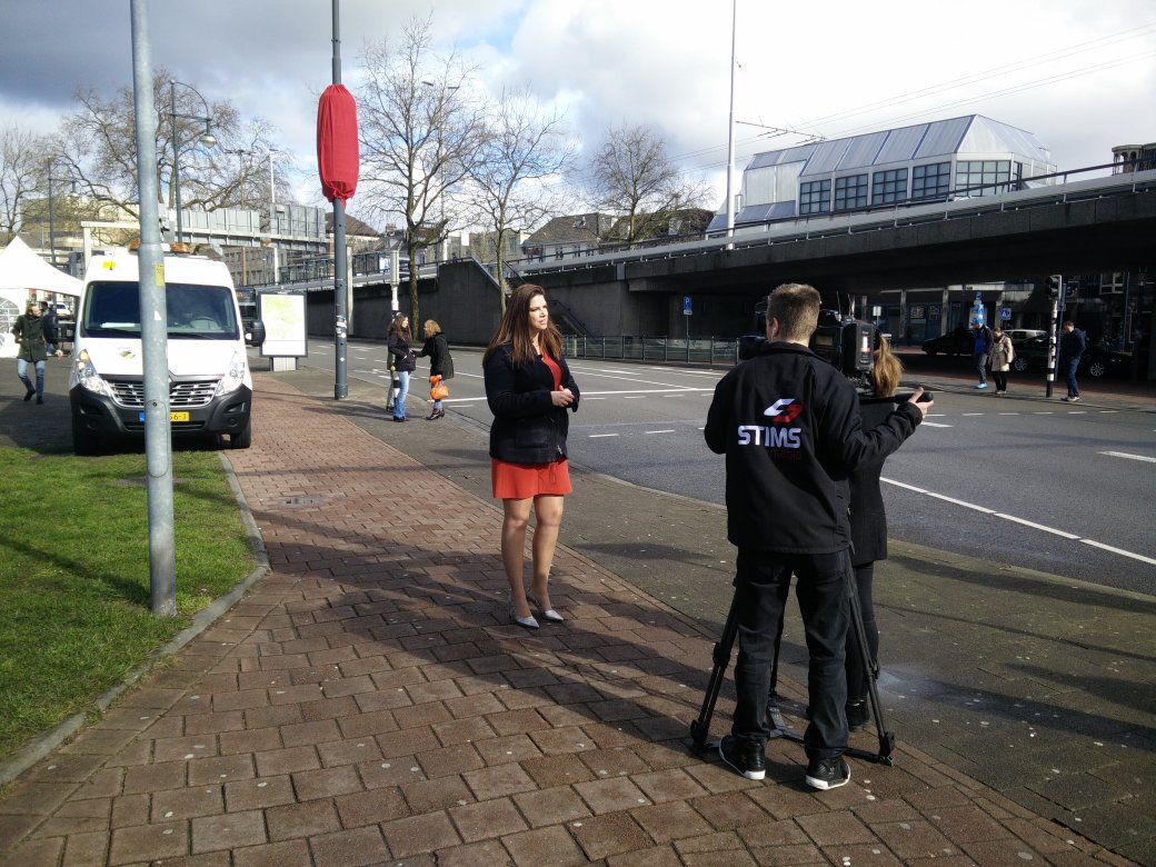 Hoofpa's tweet photo. Op locatie bij @ZiutNL voor 1e #Pamares  fijnstofvanger en opnames #SmartCity serie #RTL7 https://t.co/rCbukILnAb” #binnenstadzuid #Arnhem