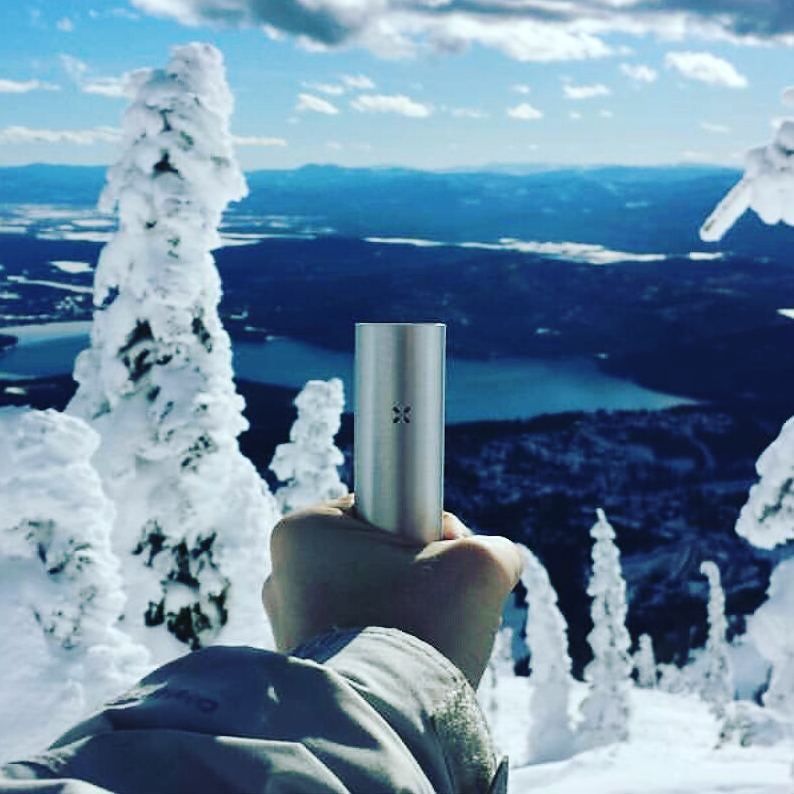 #insta <a href="/paxvapor/">PAXvapor</a> ift.tt/1LdugSN #PAX2 and a fan enjoying a #bluebirdday. Where's your next #PAXlife adven…