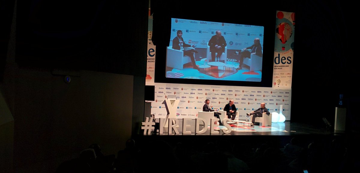 interQue's tweet photo. "Google ha conseguido tener apariencia de ONG cuando, realmente, es una empresa de publicidad " #iRedes #iRedes2016 https://t.co/b1j7O9ED7W