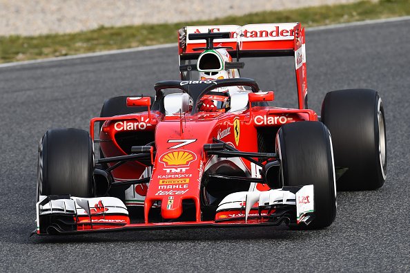 Kimi Raikkonen drove with the 'halo' cockpit head-protection device on day 3 of F1 testing

bbc.in/1Y4Fwmk