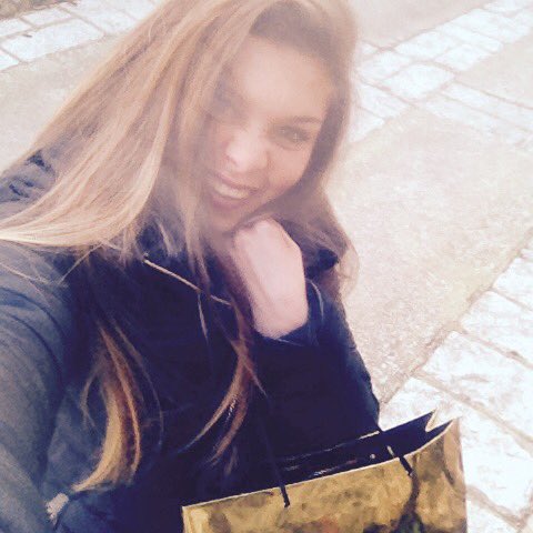 monicakrac's tweet photo. Its my timee 🤑 https://t.co/WAjQ1opaTG