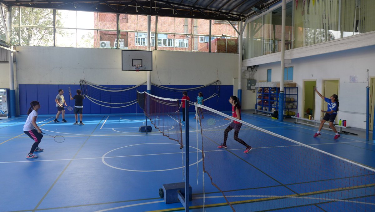 dsmithaissports's tweet photo. AIS U14 Badminton - taming the elements with outdoor wind aided spin shots! Indoors is too easy for these shuttlers! https://t.co/Y2EQM6gkzD