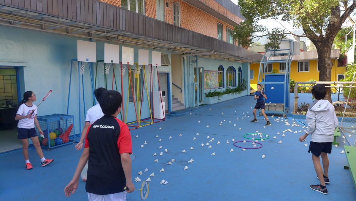 dsmithaissports's tweet photo. AIS U14 Badminton - taming the elements with outdoor wind aided spin shots! Indoors is too easy for these shuttlers! https://t.co/Y2EQM6gkzD