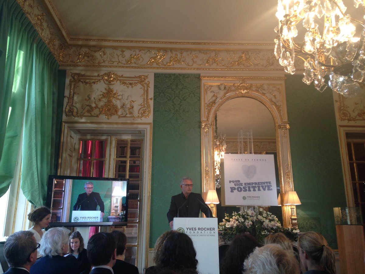 À la découverte des projets exceptionnels des lauréates France du prix  #TerreDeFemmes 2016  ! <a href="/FondationYR/">FondationYvesRocher</a>