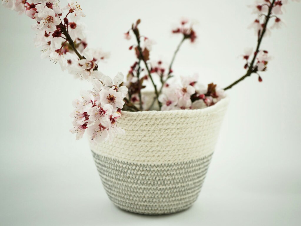 Minor_Goods's tweet image. #tbt last years pretty #spring blossom in our #handmade basket by @paleolochic bit.ly/1ArAcQC