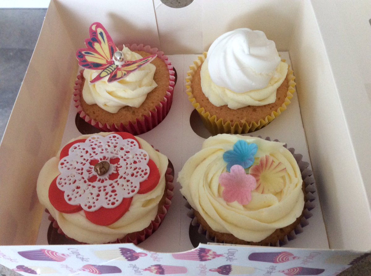 CakeClubApp's tweet photo. Gorgeous #MothersDay cupcakes on our #CakeClubApp to inspire some Mum baking for this weekend! π https://t.co/GI8DLYtH4s