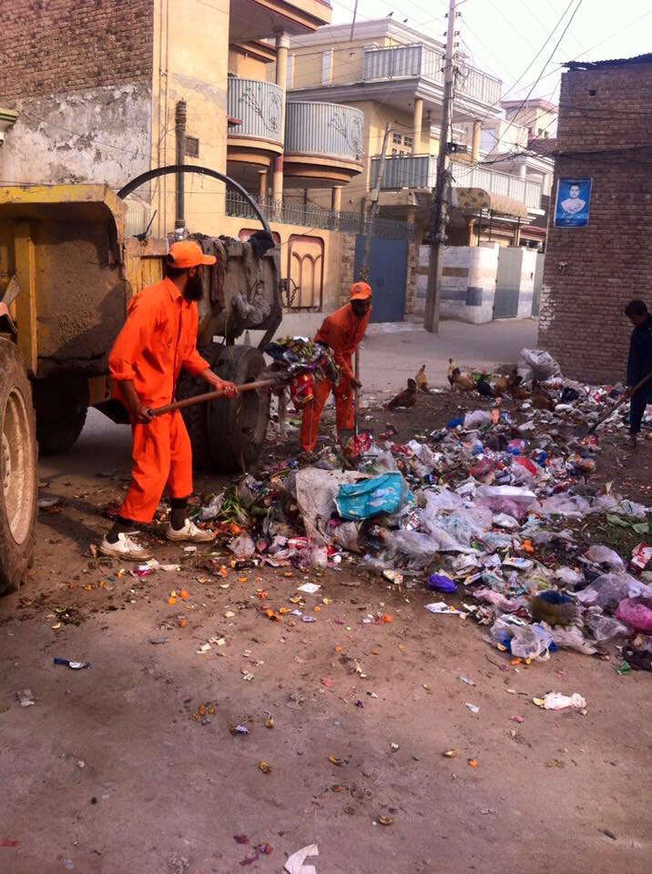 KPKUpdates's tweet image. Sanitation Activities in Tehkal, Palosai &amp;amp; Regi areas of Zone D

#Peshawar #KPKUpdates