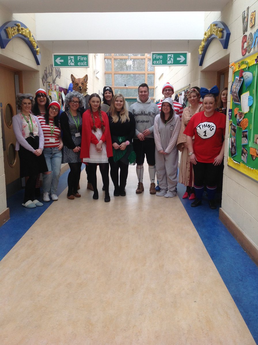 HickinbottomMrs's tweet photo. We're ready for World Book Day! @RogPrmSch https://t.co/jreUyaWUGJ