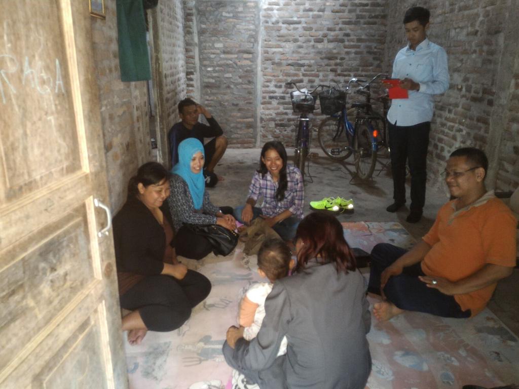 Baksos IKASSTA (alumni stm2 <a href="/smkn3jogja/">SMKN 3 Yogyakarta</a>) ke anak ERGA penderita osteogenesis di minggir. Info dari @JogjaMedia