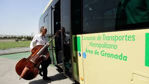 Hoy y el sábado hay actuaciones de #tango en autobuses metropolitanos y en las paradas de #MetroGranada