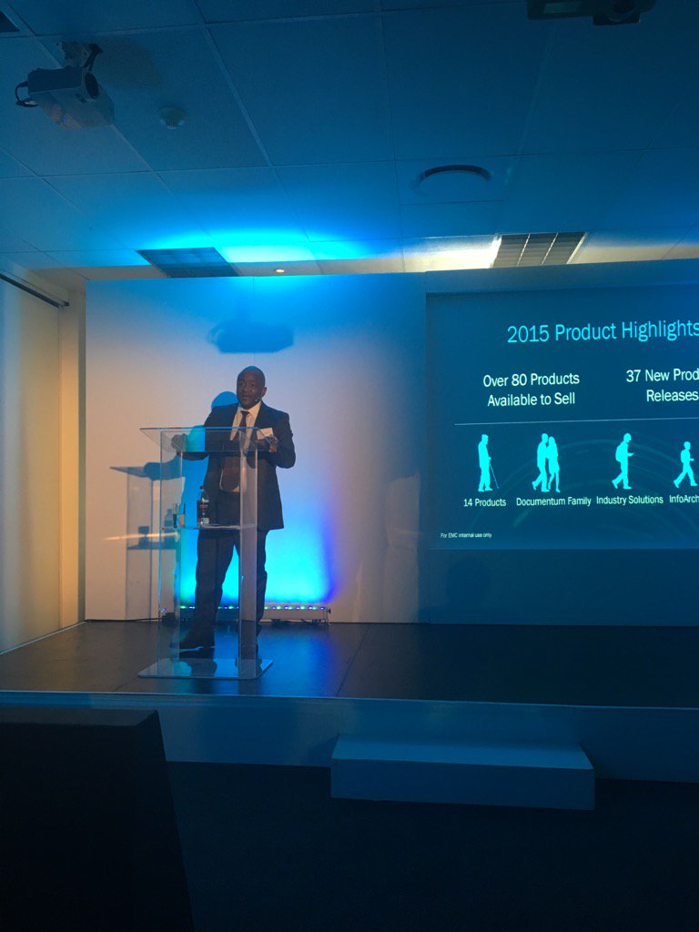 DeeZo_'s tweet photo. @poplas Speaking like a true professor!!! #WeAreECD #EMCMUG2016 https://t.co/GaJoKMIL2V