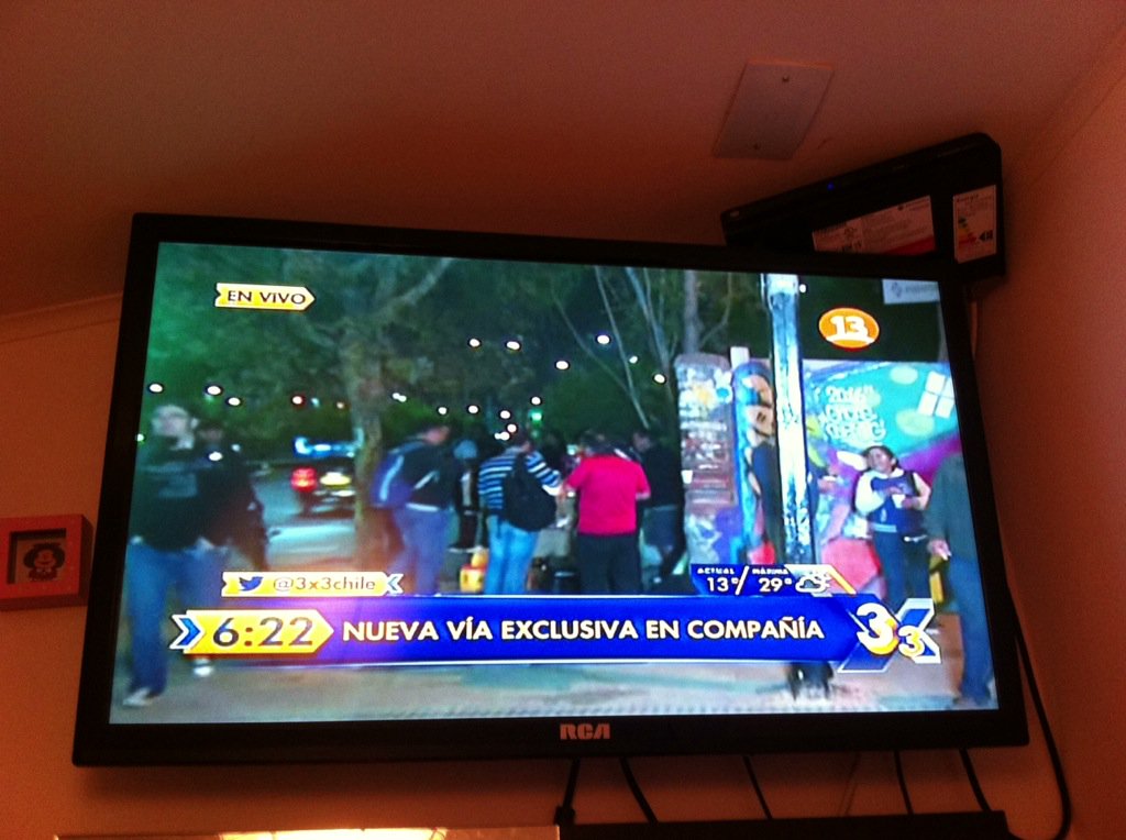 yezicaro's tweet photo. @3x3chile @tv_german  pegada al 3x3 que me anima en mi primer día de clases https://t.co/ab4a4D1ttl