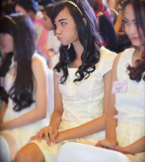 Muka manyun 😁 @FenyJunilaah