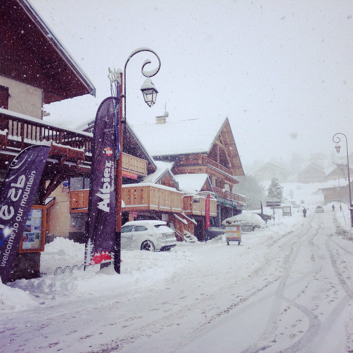 albiez73's tweet photo. Albiez fait le plein de neige fraîche ! #neige #albiez #alpes #mauriennetourisme https://t.co/cnaE5QClSN