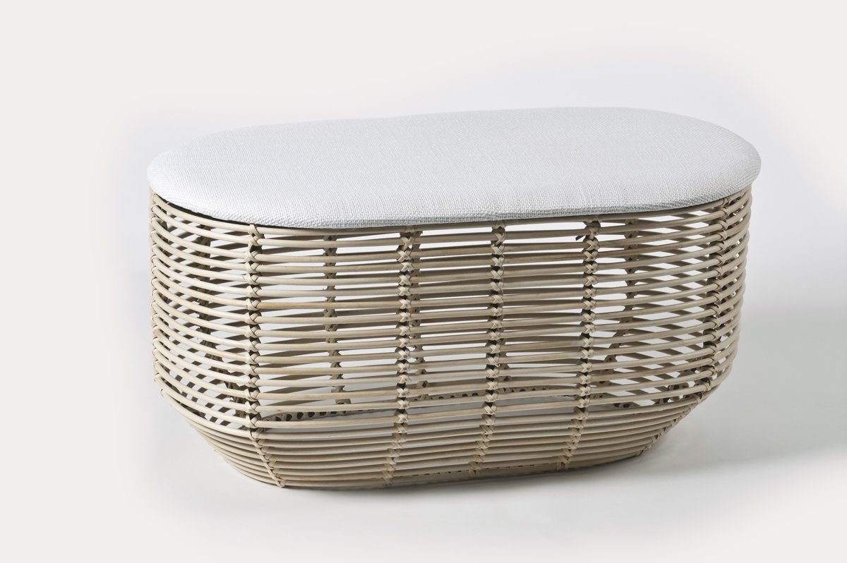 Llarline's tweet photo. ATENCIÓN! Últimos de rebajas, os vais a perder nuestros increíbles precios? Compra esta mesa por sólo 14,97€.#decora https://t.co/u8cHkBJUqO