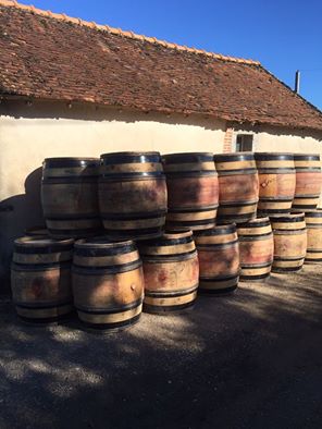 De_Bronckhorst's tweet photo. Deze kwalitatief goede en moeilijk te verkrijgen wijnvaten komen van Chateau de Meursault nabij Beaune te Frankrijk. https://t.co/03OrpzG2Wr