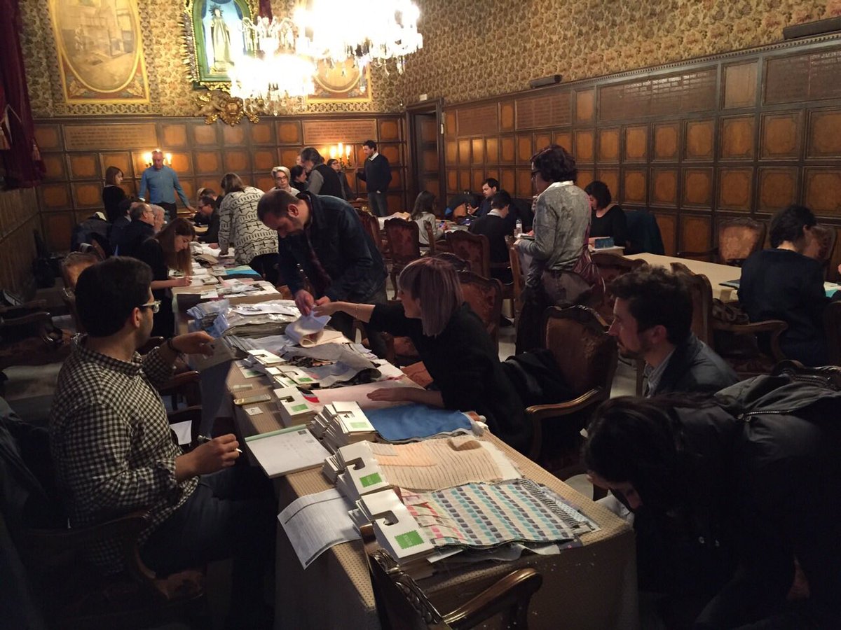 080_bcn_fashion's tweet image. La Casa de la Seda torna a acullir #StocksMarket on els creadors poden adquirir teixits i teles produïts a Catalunya