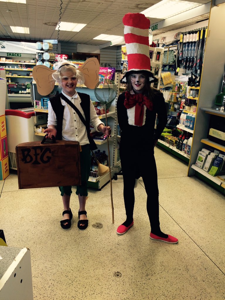 _LydiaMckenzie's tweet photo. Very proud of my BFG efforts.. They look awesome #WorldBookDay #homemade https://t.co/tEMhqBqzJe