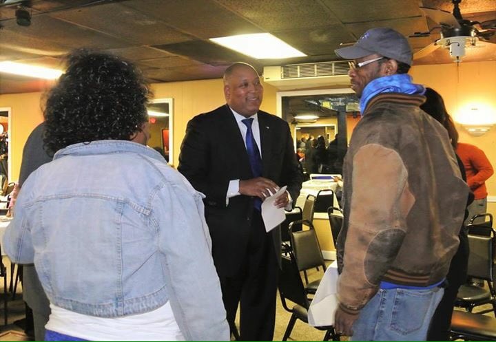 PeoplesVoiceNC's tweet photo. @joeldford Strong words from a strong man! #ClassAct Thank you for participating #FergieFishFry👏🏾👏🏾👏🏾💯💯💯🙋🏽🙋🏽🙋🏽 https://t.co/1S9GoL7Y4M