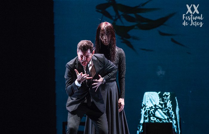 FestivaldeJerez's tweet photo. Galería fotográfica: espectáculo de Kojima en #FestivaldeJerez --> https://t.co/JBqyssnOvR #flamenco #Jerez #FDJ2016 https://t.co/PuO22bGjUQ