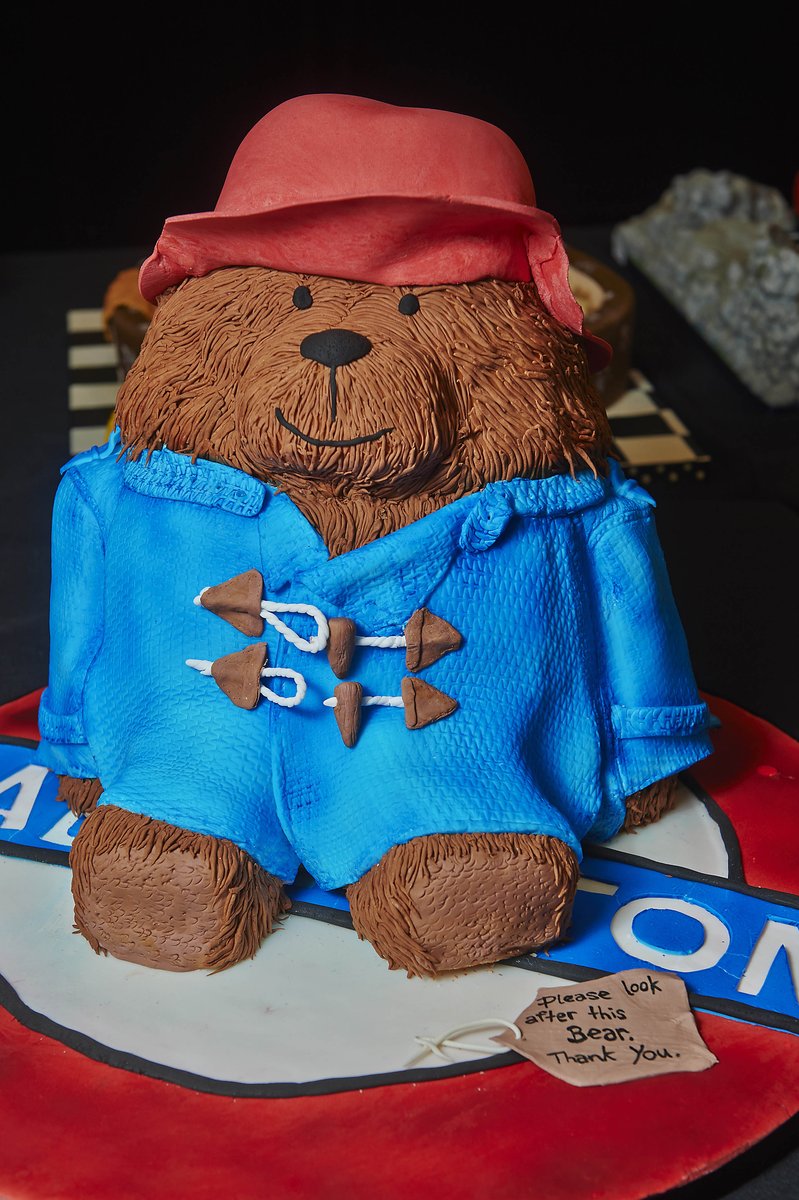 thecakeshows's tweet photo. Happy #WorldBookDay! Here's some of our favorite bakes inspired by books over the years! #CakeInt #amazingcakes https://t.co/7jZIyuq8Jl