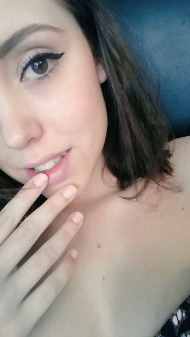 Que naricilla tengo...jijiji https://t.co/4UMgdV8dBo<a href="/tag/mvsales"class="tags"><span>#mvsales</span></a>