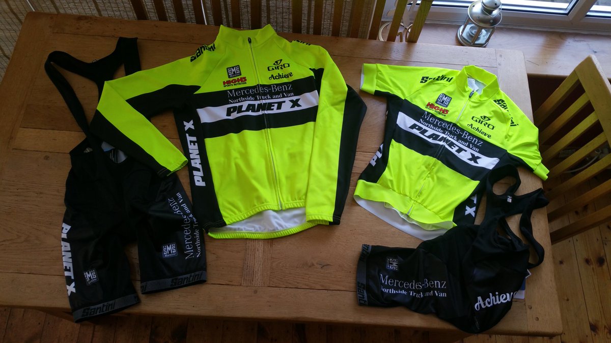 ben_h95's tweet photo. 2016 kit looks great! @SANTINI_SMS @NorthsideTruck @planetxbikes @PX_Northside @chievecycling @HIGH5Nutrition https://t.co/snxnS9ZFhs