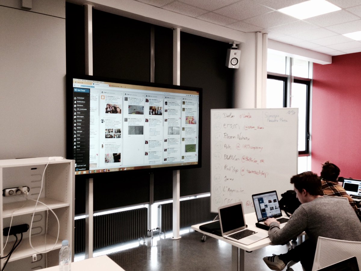 DC_Bootcamp5's tweet image. La team 5 fait un tour dans la #warroom d&apos;@audencia ! #dc_bootcamp