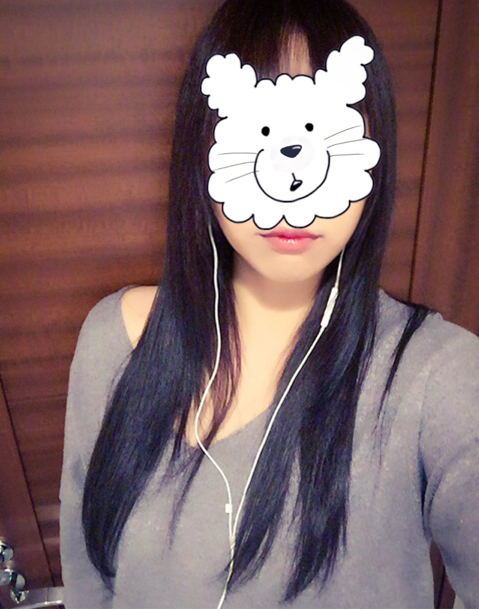 Dmyo 白羽奈尾 伸びた髪 黒 カラーで明るくした髪 暗い茶色 ブリーチ してから入れた茶色が抜けた髪 金髪に近い茶色 の3段でなんだかまとまらなかったので 黒ぽい茶髪に戻した またすぐ色抜けて茶髪に戻るだろうけど ヽ W T Co 6ubhc9q6zk