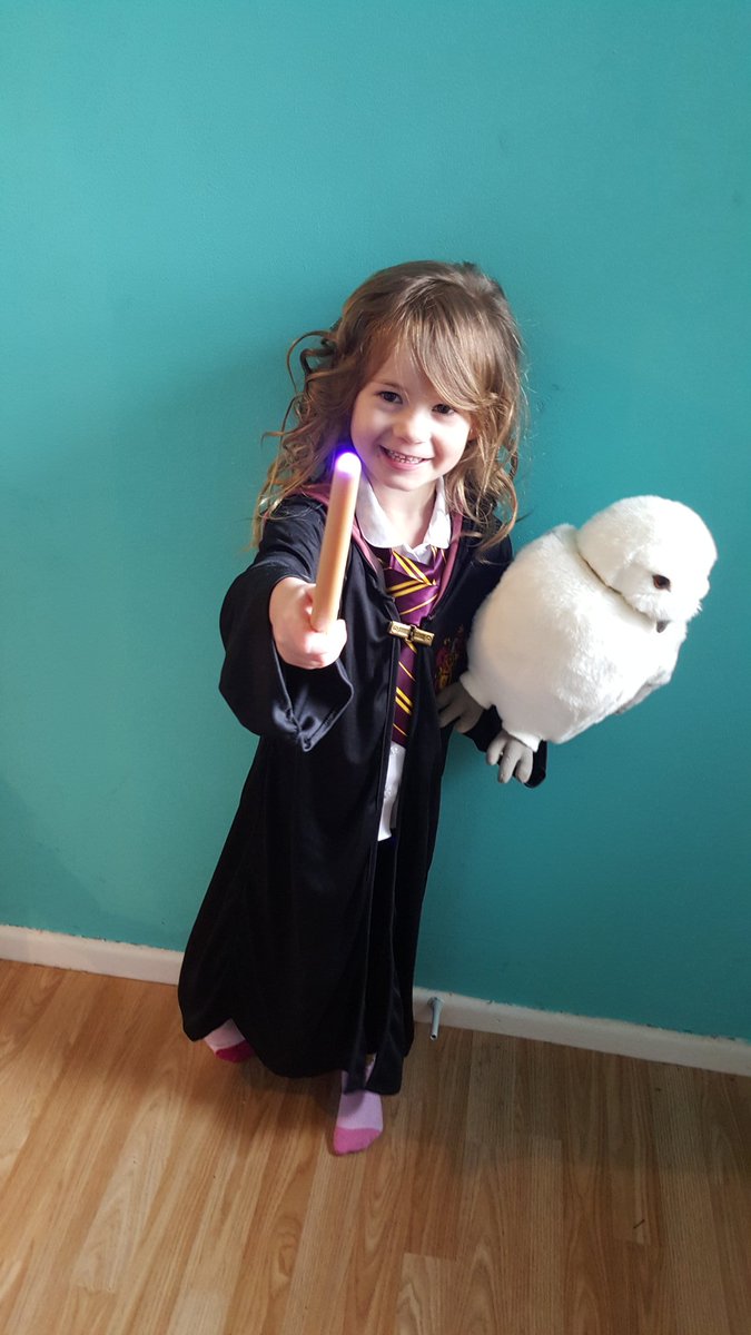 staceysmith00's tweet photo. @EmWatson your biggest Hermione Granger fan #worldbookday https://t.co/CCoCdG2SCU