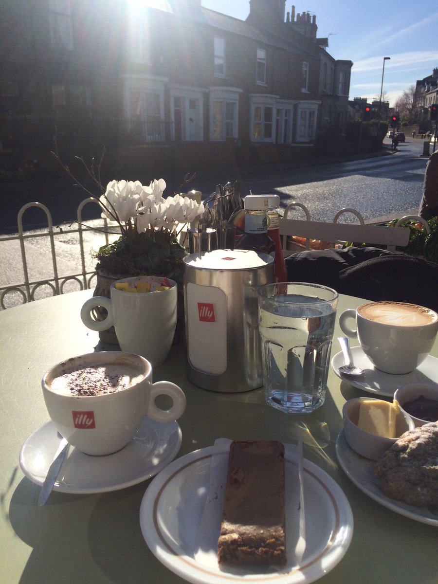 sizzlewizzlewoo's tweet image. Nice way to start the day ☕️🍰☀️😋 #pig&pastry #bishopthorperoad #york
