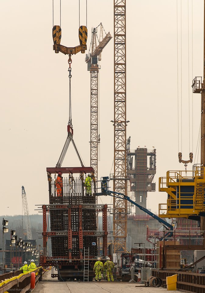 Mersey Gateway on Twitter "Lifting the prefabricated rebar cage for