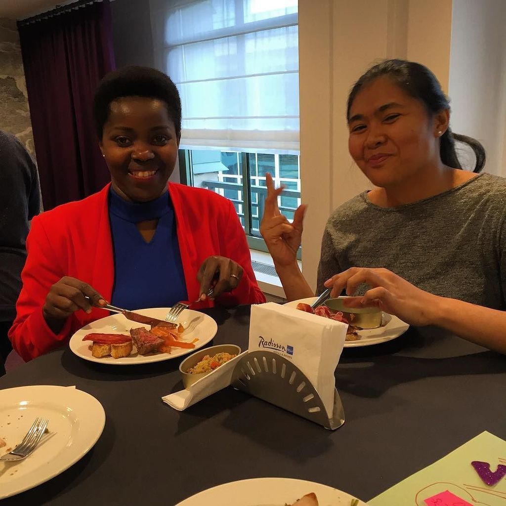 radredops's tweet image. Oui bar lunch at Flow #flowbeginner @radissonred @radissonredbrussels ift.tt/1TSn2q1