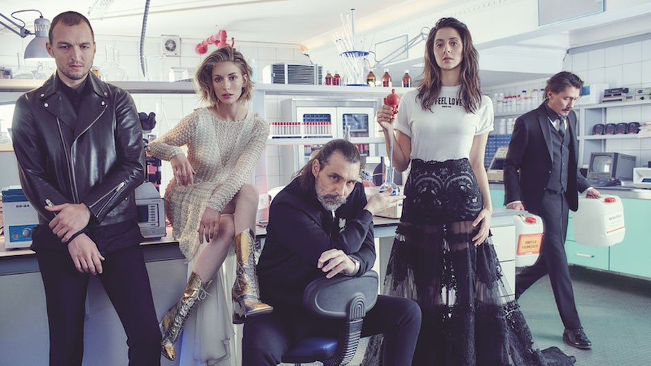 Ccnv4KmUEAEY-qH.jpg:large