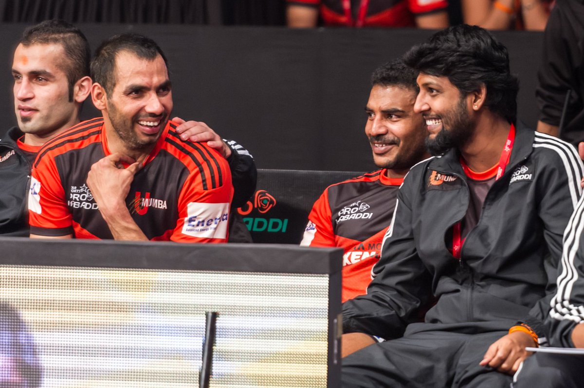 umumba's tweet photo. Moments captured on camera from the #MumBoys' win against @DabangDelhi here - https://t.co/5tTdyqnlqt #BringItBack https://t.co/zN8rn2VFQ6