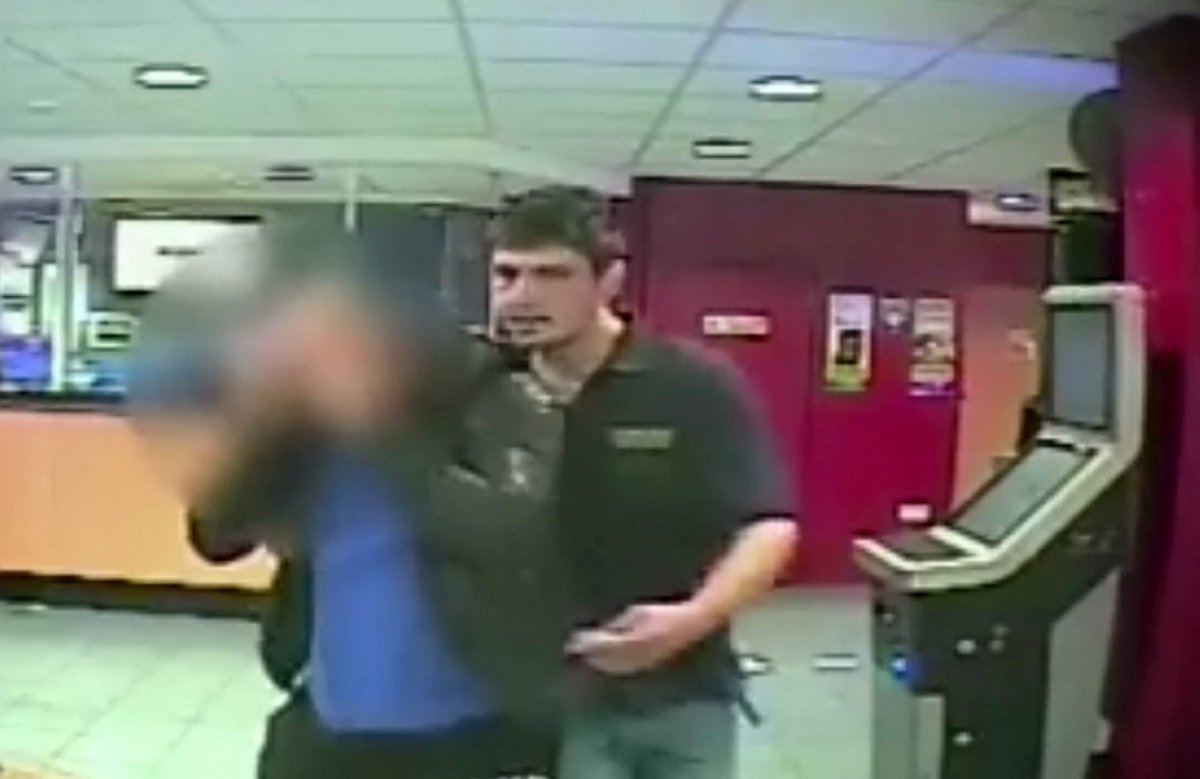 dailystar's tweet photo. Evil yob punched betting shop customer for using gambling machine he had left £5 on https://t.co/yZHEqazwrM https://t.co/GdKBNaAHXV