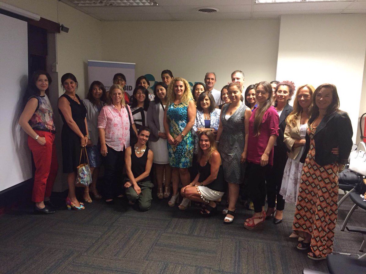 MEmpresarias's tweet photo. Hoy nuestras certificadas #WEConnect presentaron sus productos a representantes de #MSDChile en #MeetTheMember https://t.co/Xhn3u3HR2k