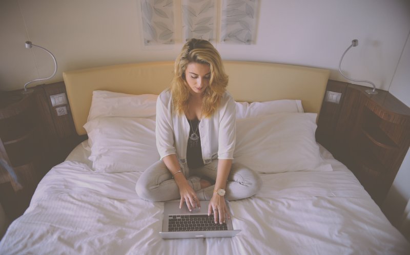 ThreadMeUp's tweet photo. Make $$$ without even leaving your bed. Get started today at https://t.co/ULAQajH7Ra. #ThreadMeUp #entrepreneur https://t.co/TgR4VPOf25