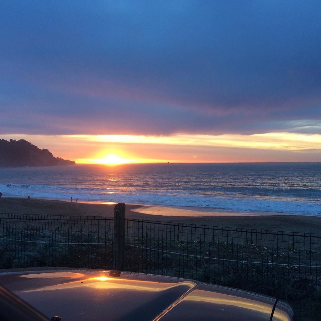 scia_chimica's tweet photo. Missed those beach days. #bakerbeach #peace #love #blessed #refreshing #thrive #chemset #c… https://t.co/RBMqLUIslo https://t.co/QGwSgXDuvP