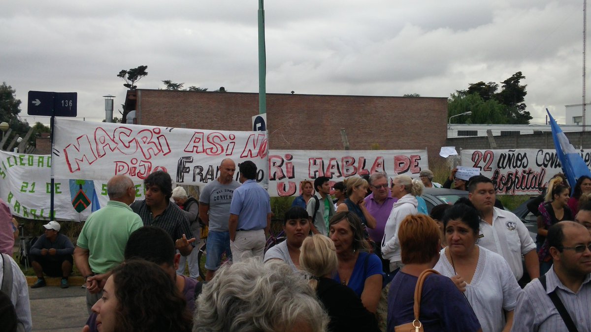 hevitapueblo's tweet photo. QUIEREN REMOVER AL DR JOSE POTITO DE LA DIRECCION DEL HOSPITAL POR DESICION  POLITICA DE LA GOBERNADORA @mariuvidal https://t.co/IbLkLqjI4z