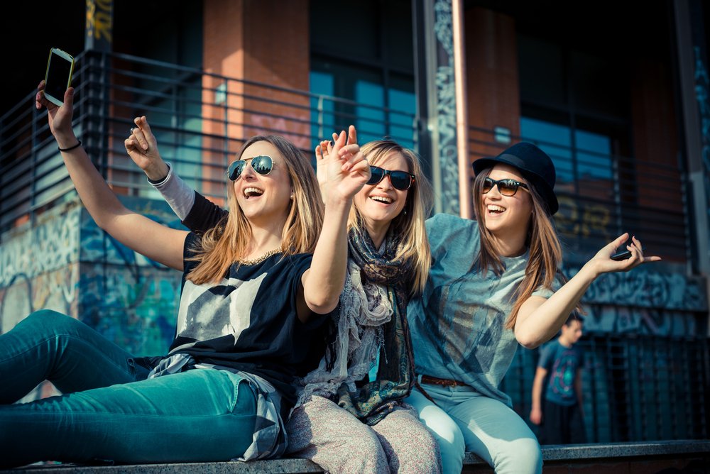 It's #NationalIWantYouToBeHappyDay 😄 Don't forget to make your People Roulette friends happy today! #sharethelove